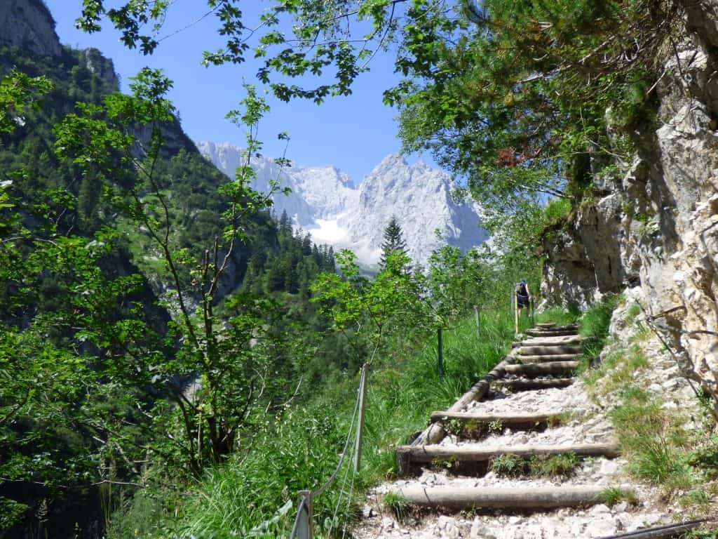 Alte Bergwege haben möglichst sanfte Steigungen.