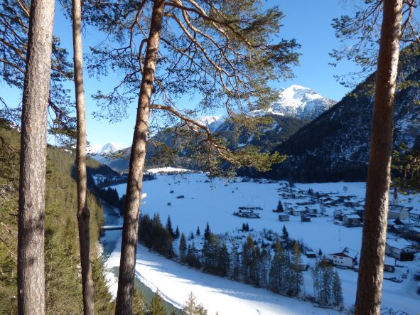 Winterwanderung im Lechtal - auf der Sonnenseite