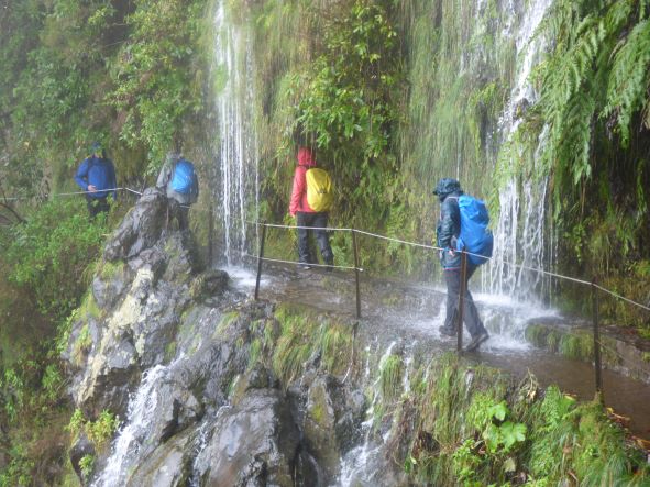 Wasserfall-Wandern an der Levada