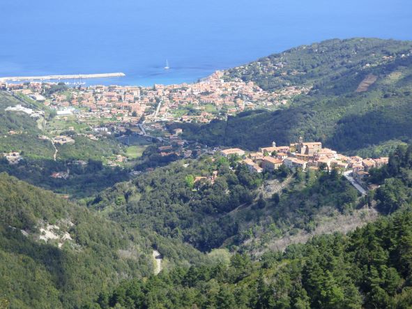 Ausblick über Elba auf Poggio und Marciana Marina