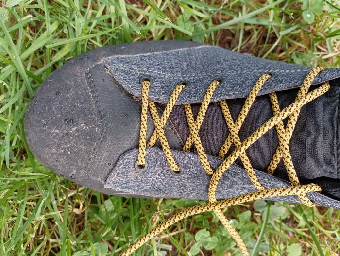 Die Schnürung des Scarpa Mescalito
