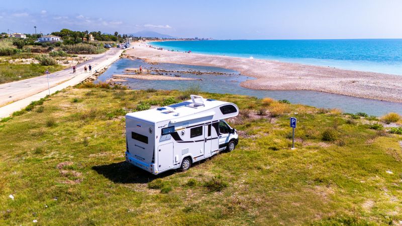 Wohnmobil am Strand